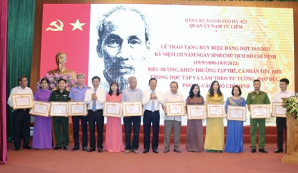 Chi bộ Viện KSND quận Nam Từ Liêm được biểu dương, khen thưởng trong...